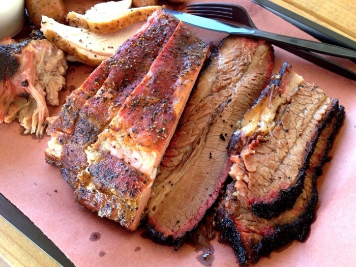 products BBQ Tray Little Miss BBQ 700x525  14162.1556753965.1280.1280
